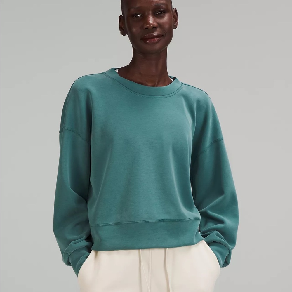 Brushed Softstreme Lululemon Matching Set Joggers and Crew Neck in Green Jasper